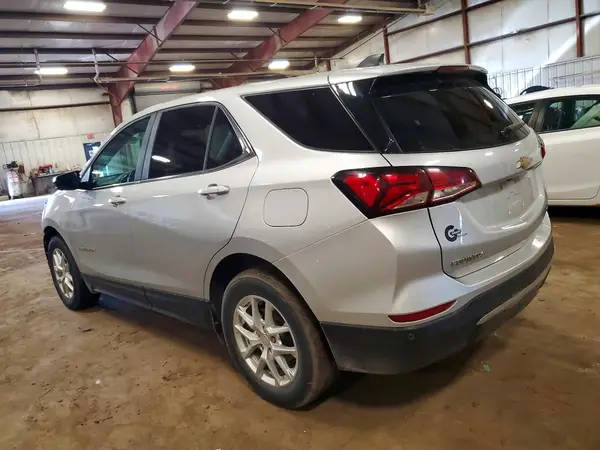 3GNAXUEV2NL258307 2022 CHEVROLET EQUINOX - Image 2