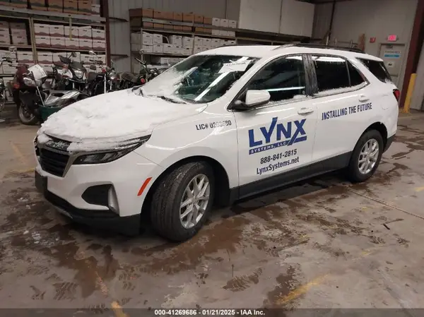3GNAXUEV2NL273017 2022 CHEVROLET EQUINOX - Image 2