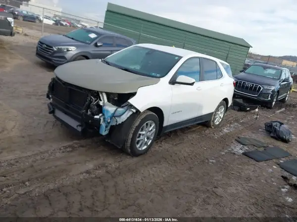 3GNAXUEV2NS102001 2022 CHEVROLET EQUINOX - Image 2