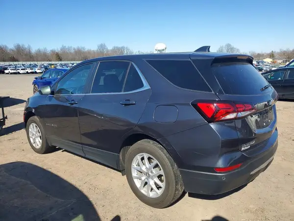 3GNAXUEV2NS242257 2022 CHEVROLET EQUINOX - Image 2