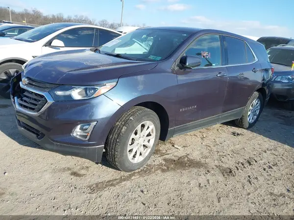 3GNAXUEV3KL111134 2019 CHEVROLET EQUINOX - Image 2