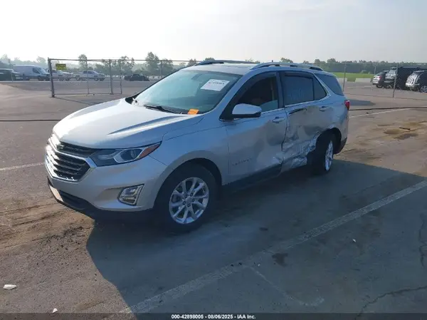 3GNAXUEV3KL274785 2019 CHEVROLET EQUINOX - Image 2