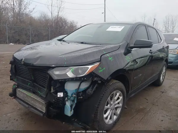 3GNAXUEV3KL378614 2019 CHEVROLET EQUINOX - Image 2