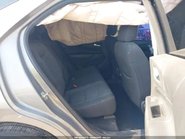 3GNAXUEV3KS572484 2019 CHEVROLET EQUINOX - Image 8