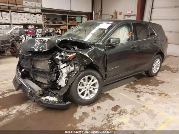 3GNAXUEV3KS615611 2019 CHEVROLET EQUINOX - Image 2