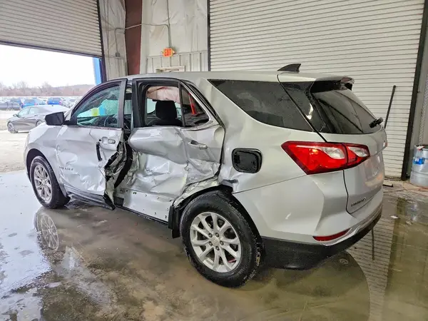 3GNAXUEV3MS104872 2021 CHEVROLET EQUINOX - Image 2