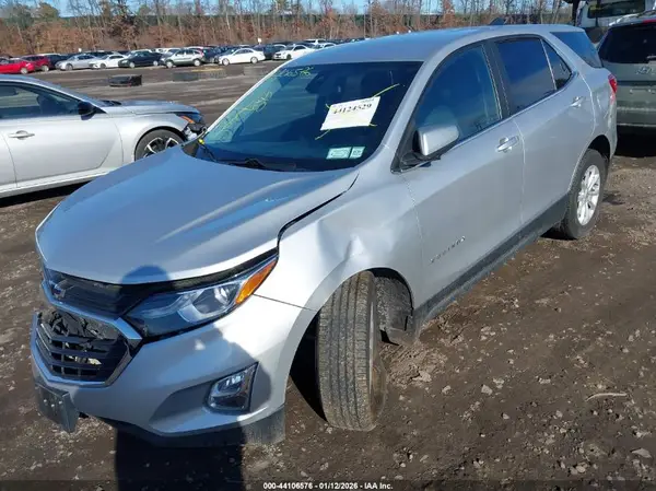 3GNAXUEV3MS167874 2021 CHEVROLET EQUINOX - Image 2