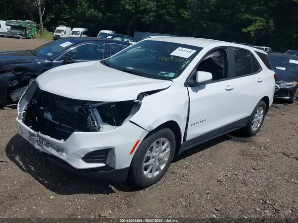 3GNAXUEV3NL164632 2022 CHEVROLET EQUINOX - Image 2