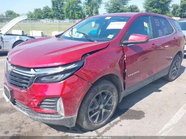 3GNAXUEV3NL184377 2022 CHEVROLET EQUINOX - Image 2