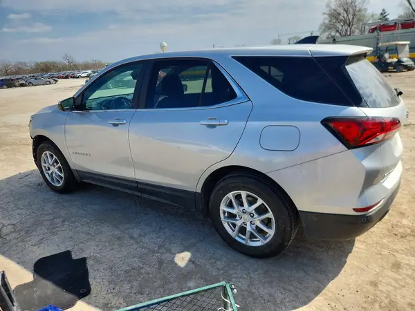 3GNAXUEV3NL222111 2022 CHEVROLET EQUINOX - Image 2