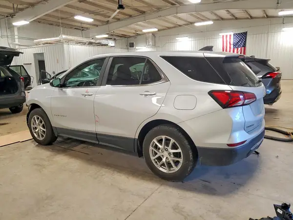 3GNAXUEV3NL252709 2022 CHEVROLET EQUINOX - Image 2