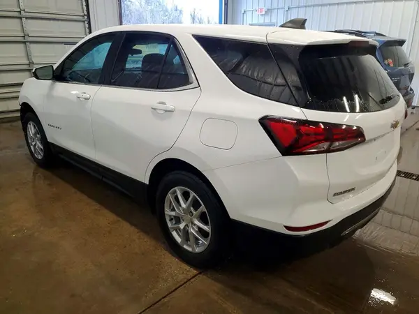 3GNAXUEV3NL286519 2022 CHEVROLET EQUINOX - Image 2