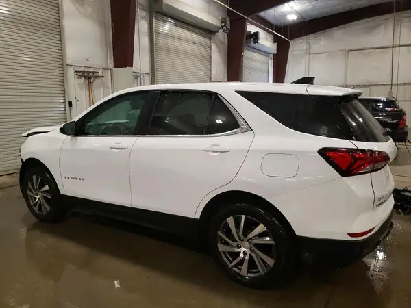 3GNAXUEV3NL302590 2022 CHEVROLET EQUINOX - Image 2