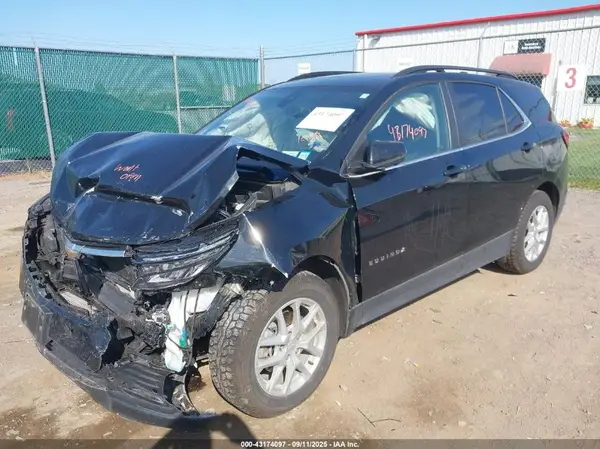 3GNAXUEV3NL308356 2022 CHEVROLET EQUINOX - Image 2