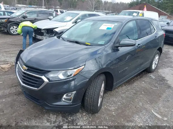 3GNAXUEV4KL205345 2019 CHEVROLET EQUINOX - Image 2