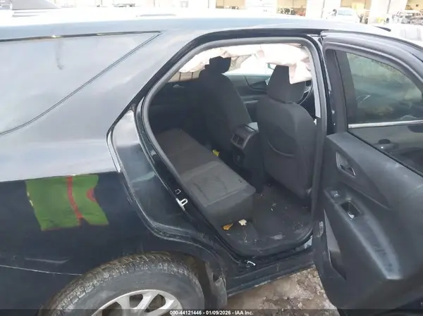 3GNAXUEV4KL283527 2019 CHEVROLET EQUINOX - Image 8