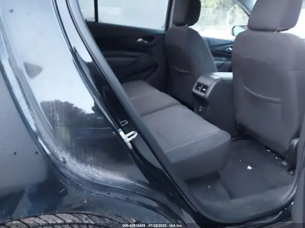 3GNAXUEV4ML301124 2021 CHEVROLET EQUINOX - Image 8