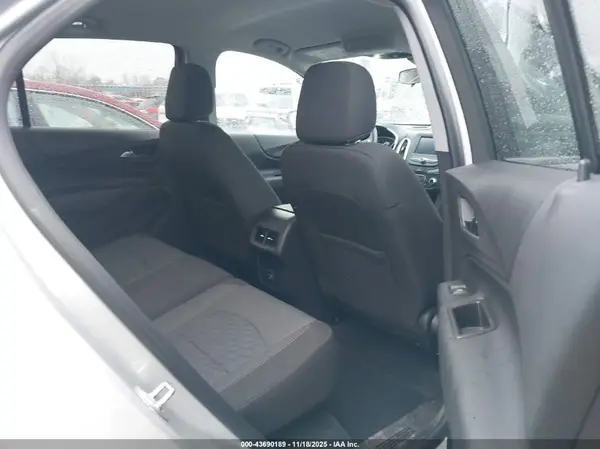 3GNAXUEV4MS125827 2021 CHEVROLET EQUINOX - Image 8