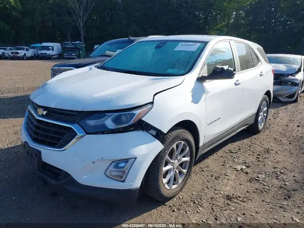 3GNAXUEV4MS126931 2021 CHEVROLET EQUINOX - Image 2