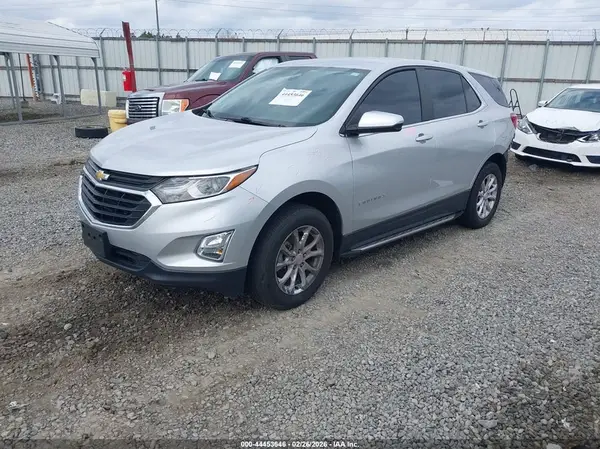 3GNAXUEV4MS167673 2021 CHEVROLET EQUINOX - Image 2