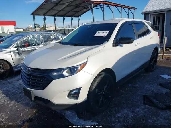 3GNAXUEV4MS180813 2021 CHEVROLET EQUINOX - Image 2