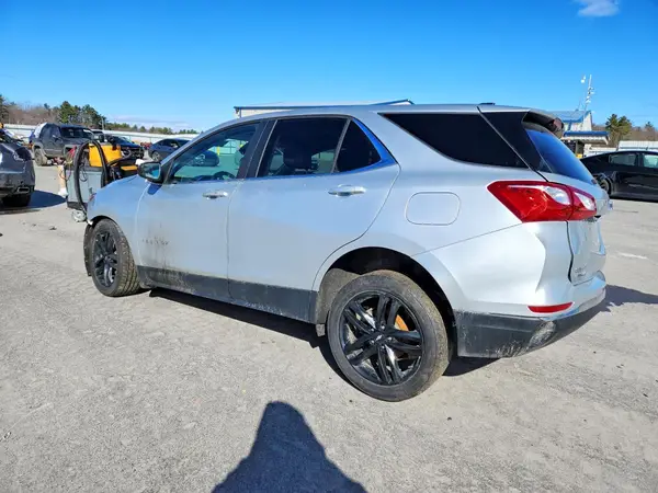 3GNAXUEV4MS182366 2021 CHEVROLET EQUINOX - Image 2