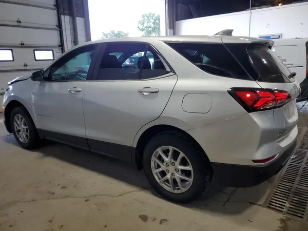 3GNAXUEV4NL104777 2022 CHEVROLET EQUINOX - Image 2