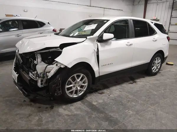 3GNAXUEV4NL122096 2022 CHEVROLET EQUINOX - Image 2