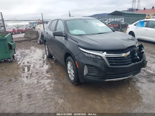 3GNAXUEV4NL122762 2022 CHEVROLET EQUINOX - Image 1