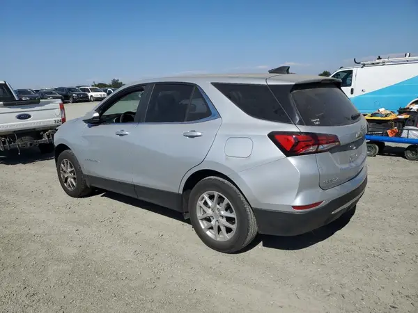 3GNAXUEV4NL200781 2022 CHEVROLET EQUINOX - Image 2