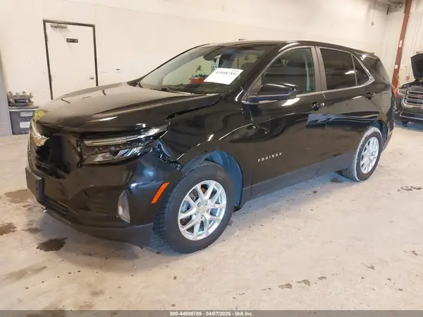 3GNAXUEV4NL206399 2022 CHEVROLET EQUINOX - Image 2