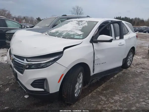 3GNAXUEV4NL227494 2022 CHEVROLET EQUINOX - Image 2
