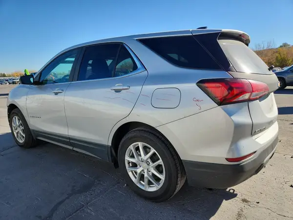 3GNAXUEV4NL236602 2022 CHEVROLET EQUINOX - Image 2