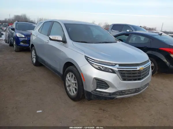 3GNAXUEV4NL257840 2022 CHEVROLET EQUINOX - Image 1