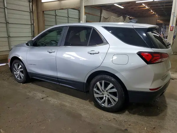 3GNAXUEV4NL263847 2022 CHEVROLET EQUINOX - Image 2