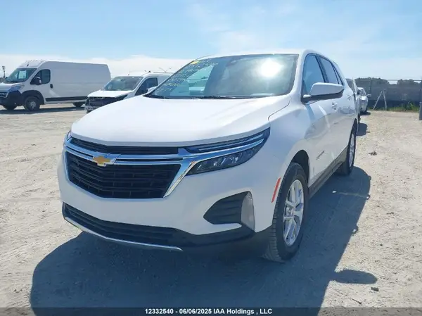 3GNAXUEV4NL275657 2022 CHEVROLET EQUINOX - Image 2