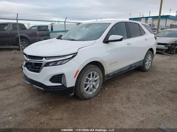 3GNAXUEV4NL278252 2022 CHEVROLET EQUINOX - Image 2