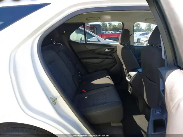 3GNAXUEV5KL125732 2019 CHEVROLET EQUINOX - Image 8