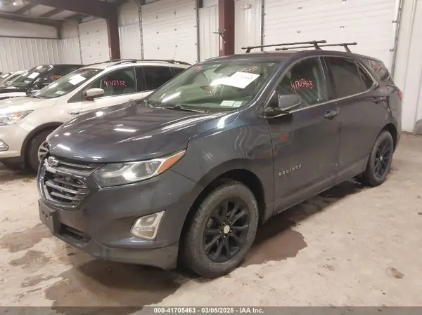 3GNAXUEV5KL239410 2019 CHEVROLET EQUINOX - Image 2
