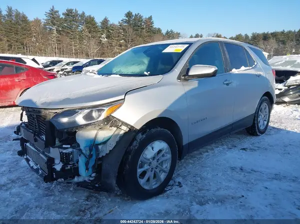 3GNAXUEV5MS112732 2021 CHEVROLET EQUINOX - Image 2
