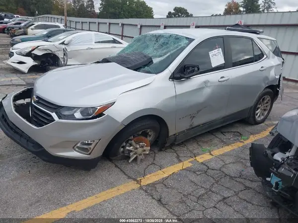 3GNAXUEV5MS133645 2021 CHEVROLET EQUINOX - Image 2