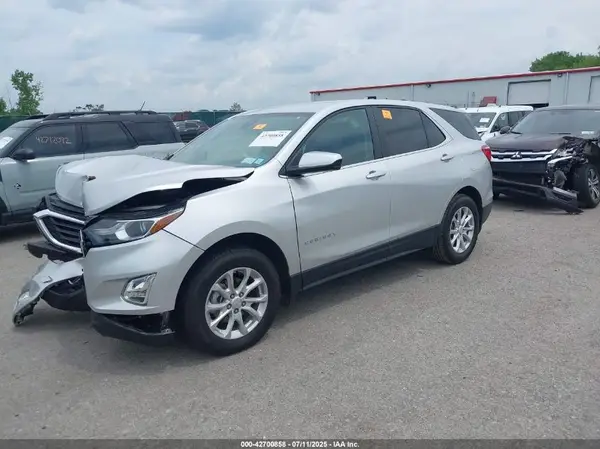3GNAXUEV5MS157864 2021 CHEVROLET EQUINOX - Image 2