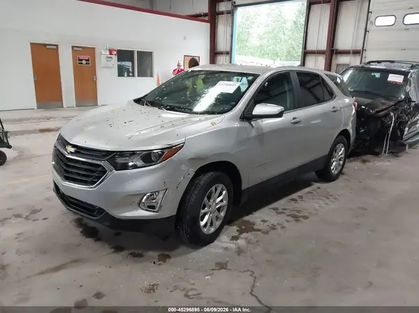 3GNAXUEV5MS175541 2021 CHEVROLET EQUINOX - Image 2