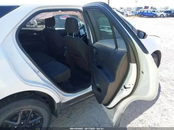3GNAXUEV5NL114542 2022 CHEVROLET EQUINOX - Image 8