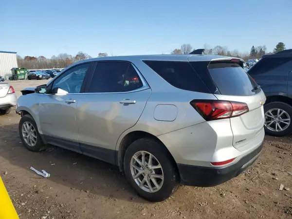 3GNAXUEV5NL160016 2022 CHEVROLET EQUINOX - Image 2