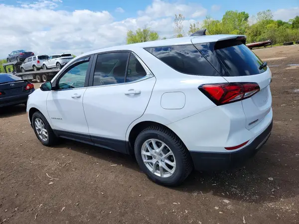 3GNAXUEV5NL161117 2022 CHEVROLET EQUINOX - Image 2