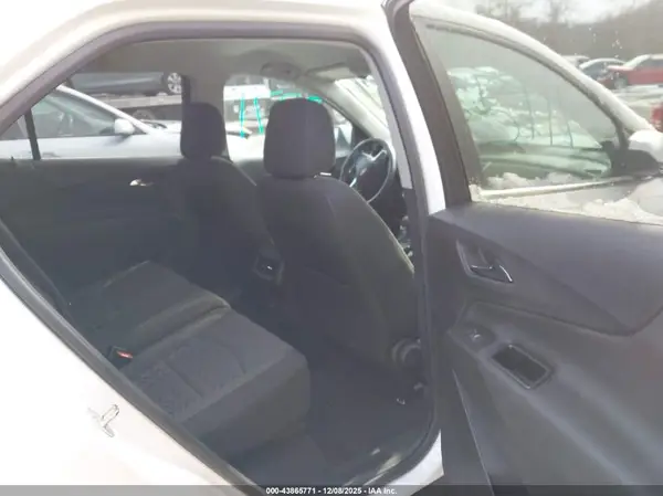 3GNAXUEV5NL161361 2022 CHEVROLET EQUINOX - Image 8
