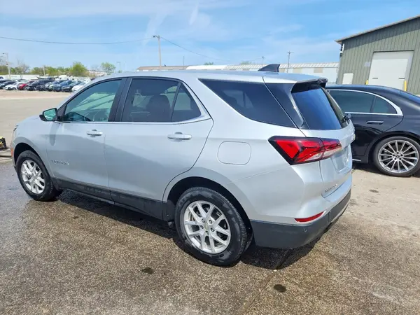 3GNAXUEV5NL181092 2022 CHEVROLET EQUINOX - Image 2