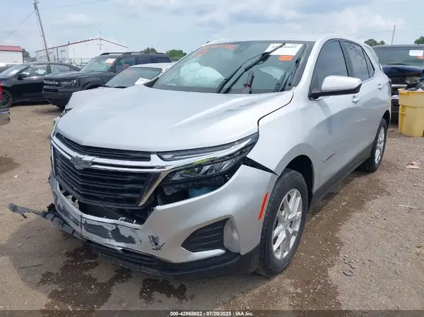 3GNAXUEV5NL189189 2022 CHEVROLET EQUINOX - Image 2