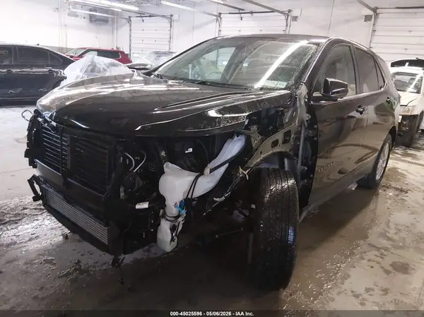 3GNAXUEV5NL196045 2022 CHEVROLET EQUINOX - Image 2